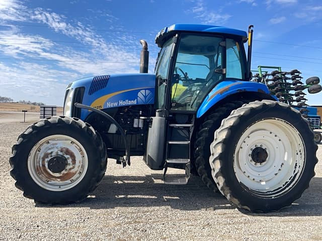 Image of New Holland TG215 equipment image 1