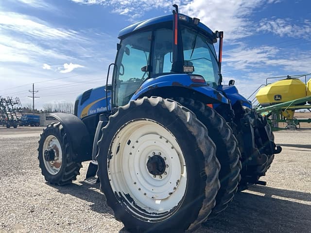 Image of New Holland TG215 equipment image 2