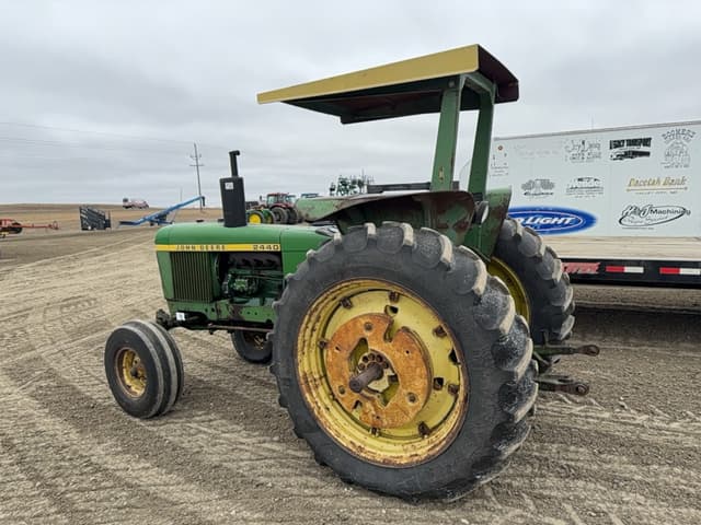 Image of John Deere 2440 equipment image 3