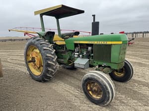 John Deere 2440 Image