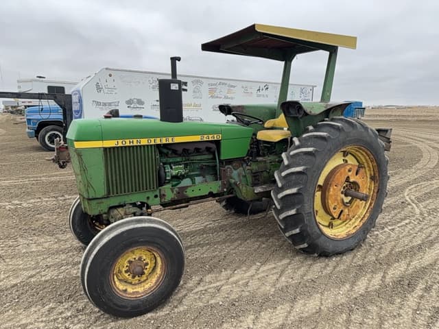 Image of John Deere 2440 equipment image 4
