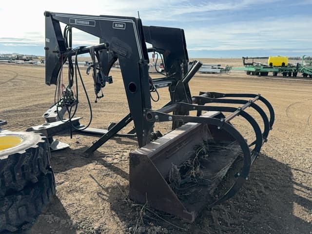 Image of Farmhand XL1140 equipment image 4