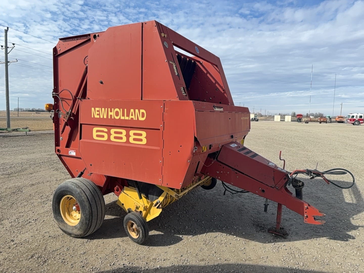 New Holland 688 Equipment Image0