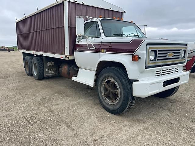 Image of Chevrolet C70 equipment image 2