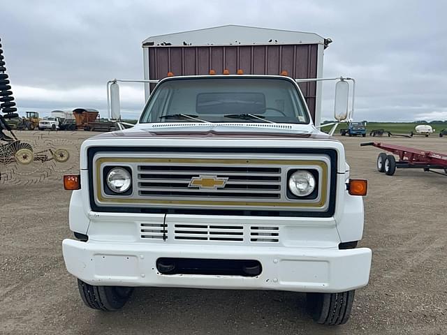 Image of Chevrolet C70 equipment image 1