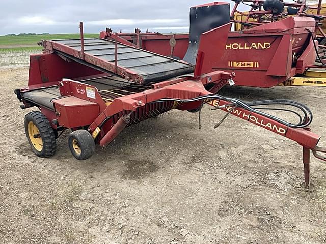 Image of New Holland 166 equipment image 2