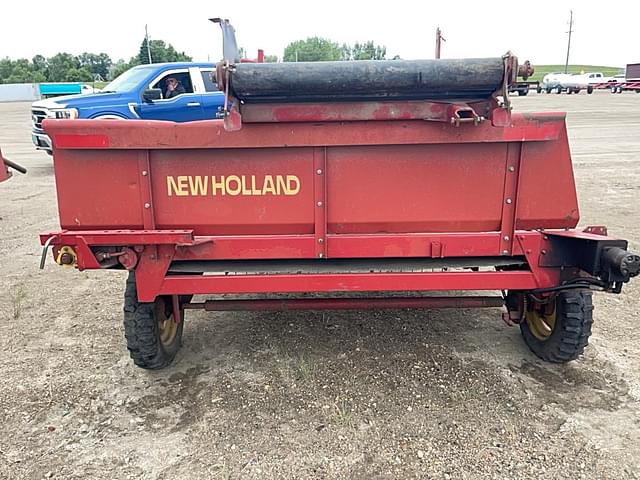 Image of New Holland 166 equipment image 3