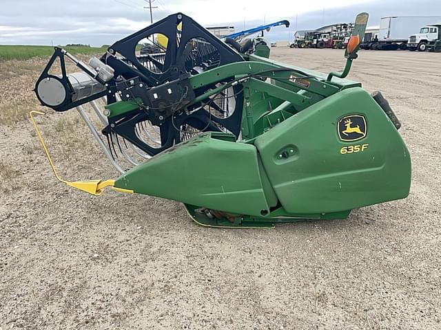 Image of John Deere 635F equipment image 1