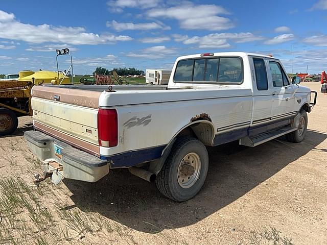 Image of Ford F-250 equipment image 3