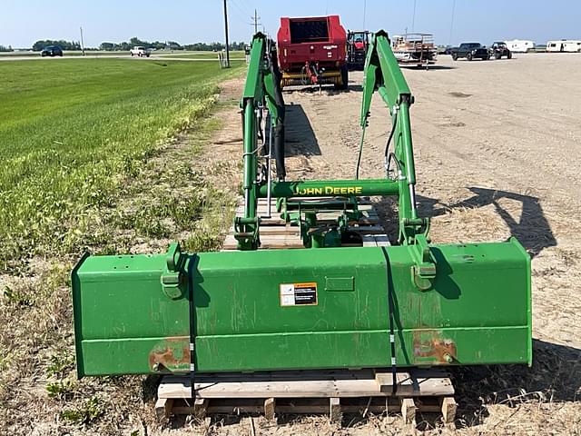 Image of John Deere 440R equipment image 1