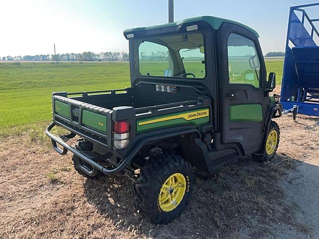 Image of John Deere XUV 835R equipment image 2