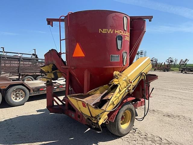 Image of New Holland 355 equipment image 1