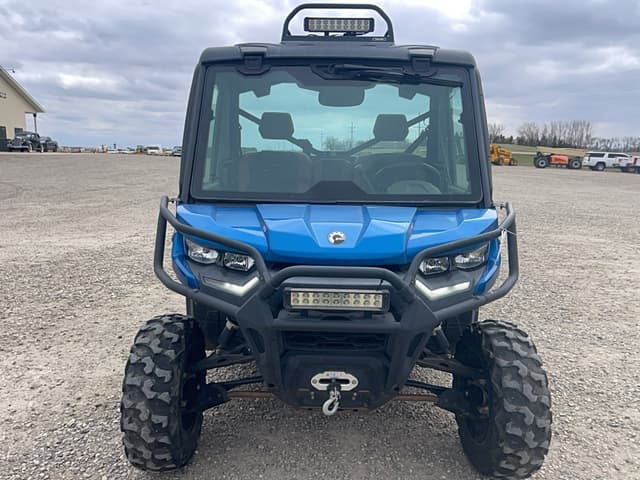 Image of Can-Am Defender equipment image 2