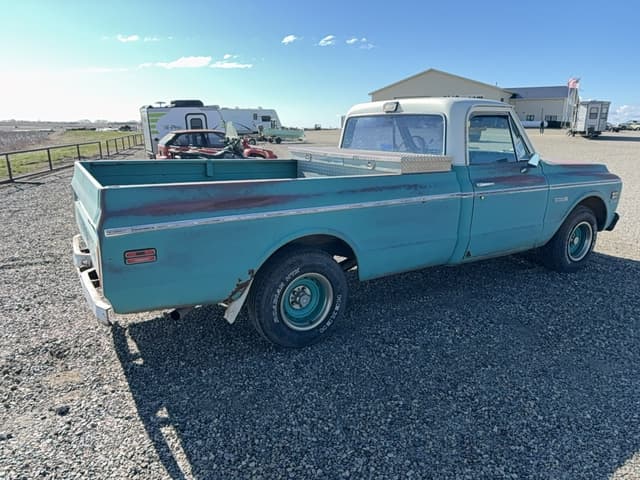 Image of Chevrolet C10 equipment image 4