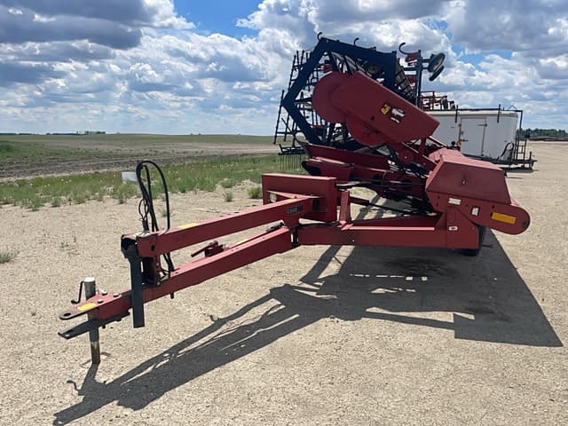 Image of Case IH 725 equipment image 2