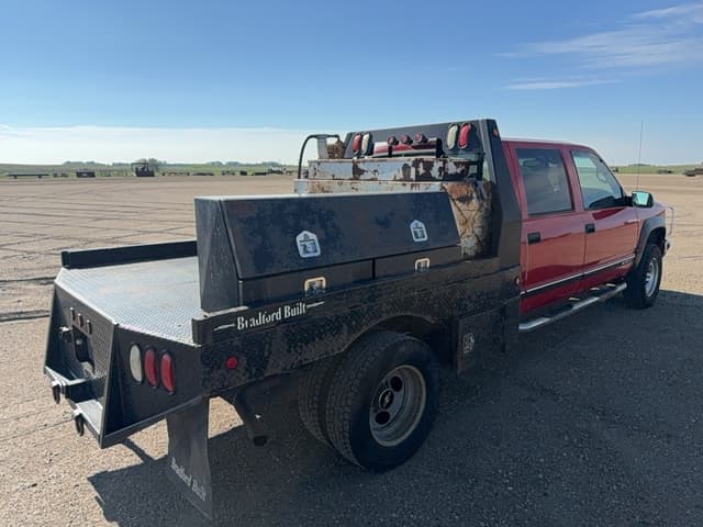 Image of Chevrolet 3500 equipment image 3