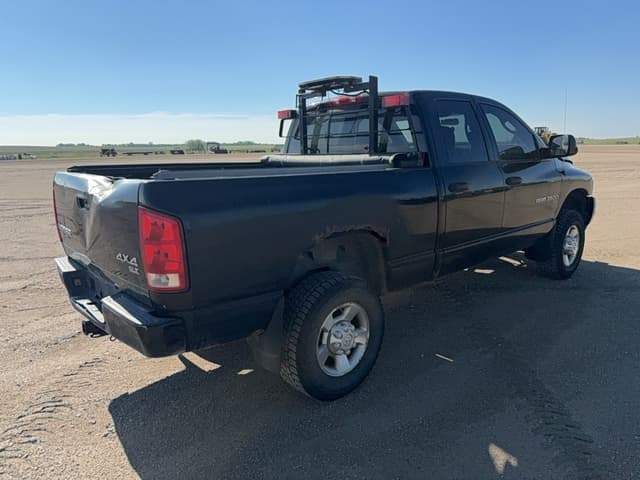 Image of Dodge Ram 2500 equipment image 3