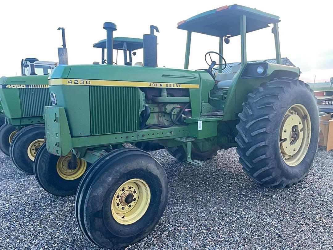 Image of John Deere 4230 Primary image