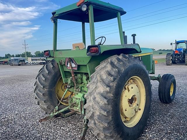 Image of John Deere 4230 equipment image 3