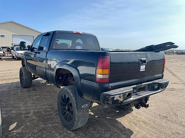 Image of Chevrolet 2500 equipment image 4
