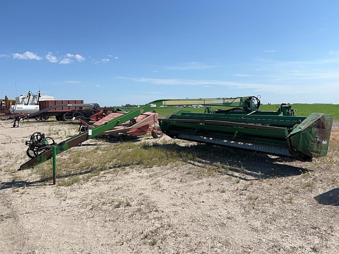 Image of John Deere 1600 Primary image
