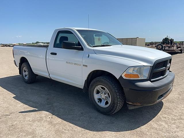 Image of Dodge Ram 1500 equipment image 4