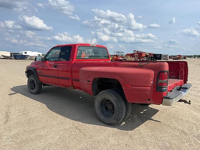 Image of Dodge Ram 3500 equipment image 1