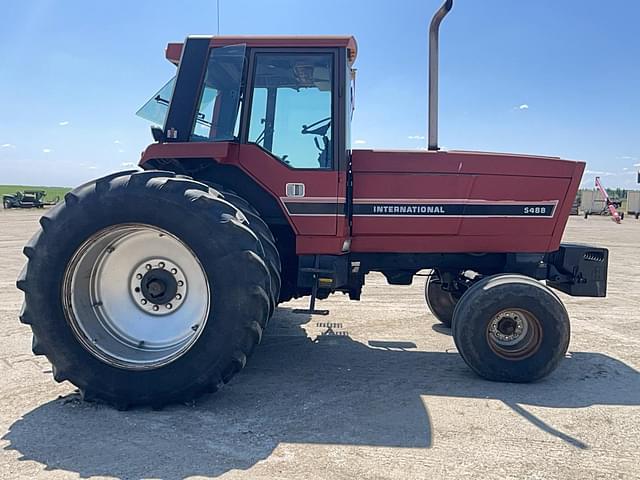 Image of International Harvester 5488 equipment image 4