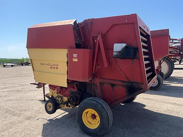 Image of New Holland 855 equipment image 3