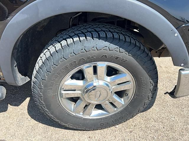 Image of Ford F-150 equipment image 3