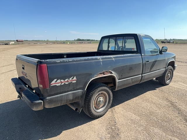 Image of GMC 1500 equipment image 3