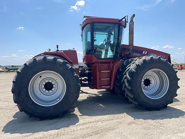 Image of Case IH Steiger 335 equipment image 4