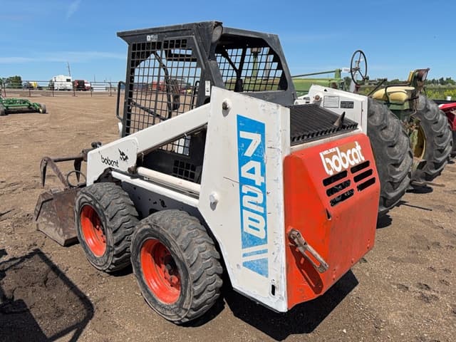 Image of Bobcat 742B equipment image 4