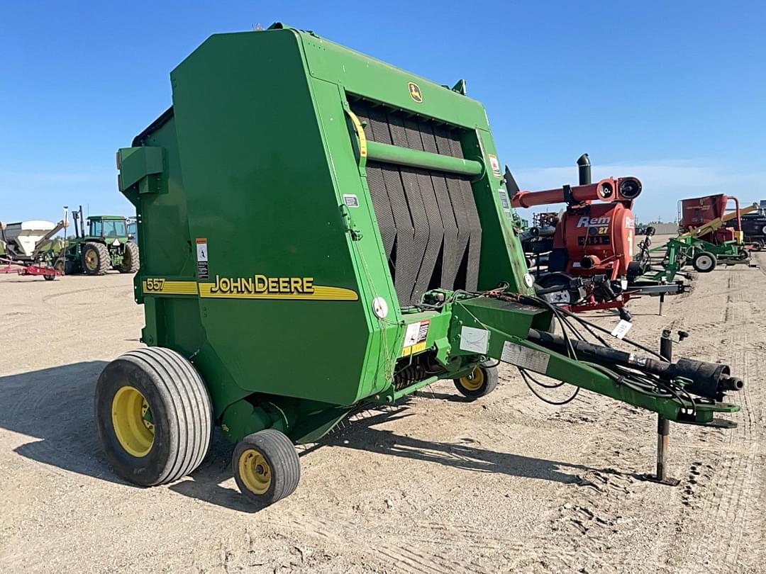 Image of John Deere 557 Primary image
