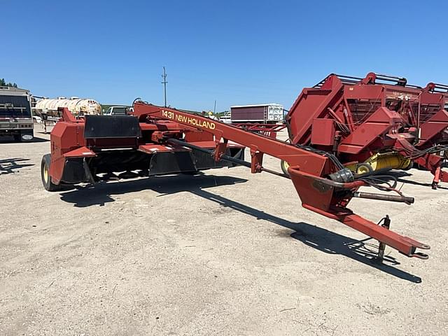 Image of New Holland 1431 equipment image 2