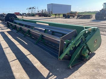 Main image John Deere 924