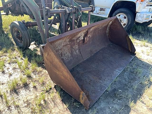 Image of Farmall M equipment image 4