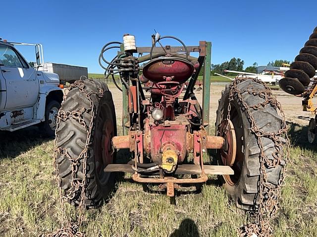 Image of Farmall M equipment image 2