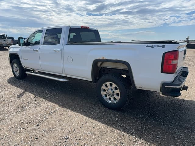 Image of GMC 2500HD equipment image 1