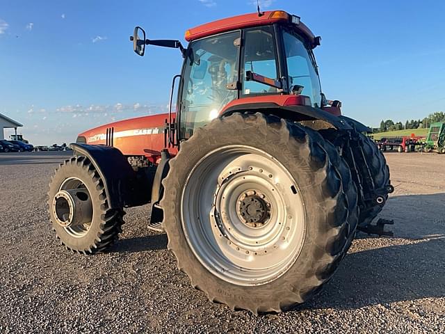 Image of Case IH MX270 equipment image 1