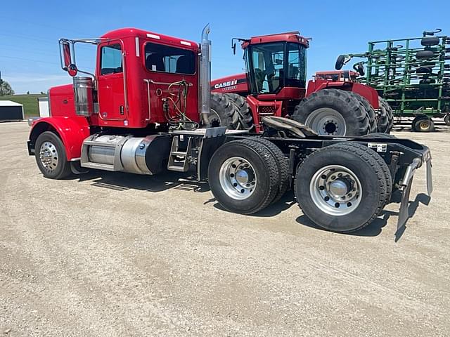 Image of Peterbilt 388 equipment image 2