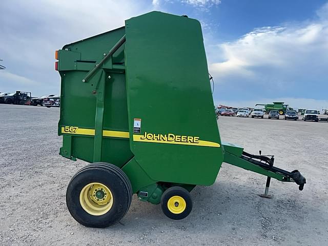 Image of John Deere 567 equipment image 4