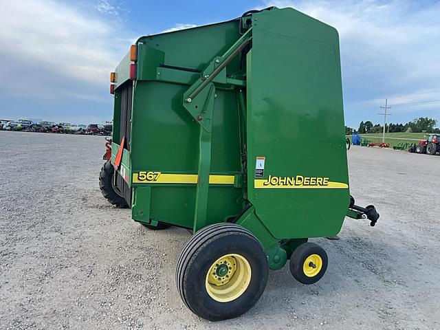 Image of John Deere 567 equipment image 3