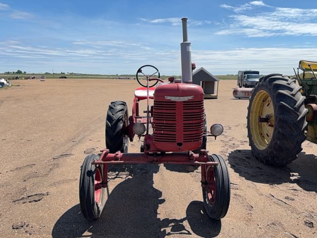 Image of Farmall A equipment image 2