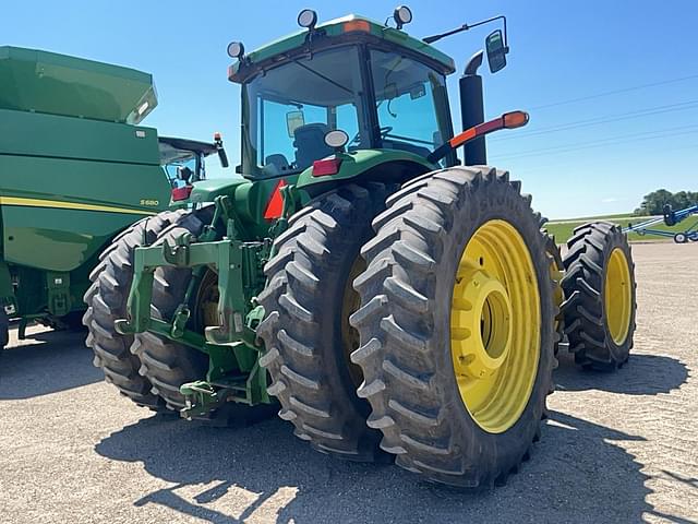 Image of John Deere 8420 equipment image 4