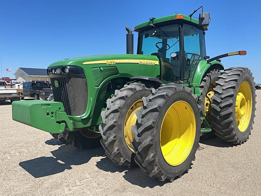 Image of John Deere 8420 Primary image