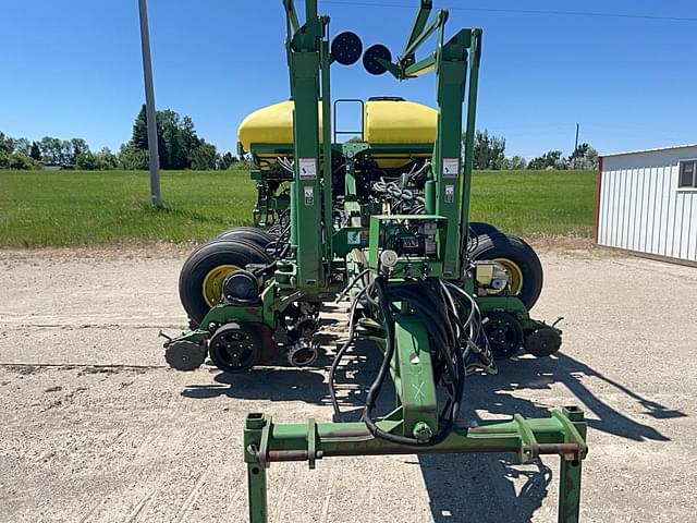 Image of John Deere 1770 equipment image 1