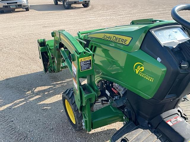 Image of John Deere 1025R equipment image 4
