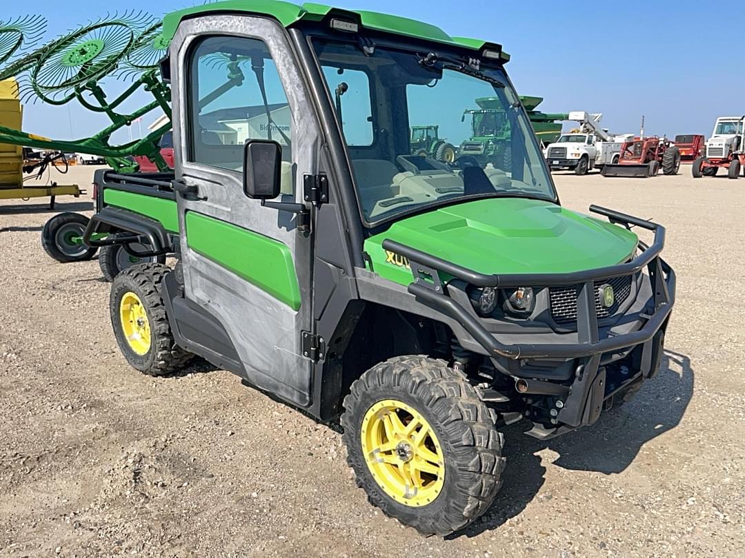 Image of John Deere XUV 835R Primary image