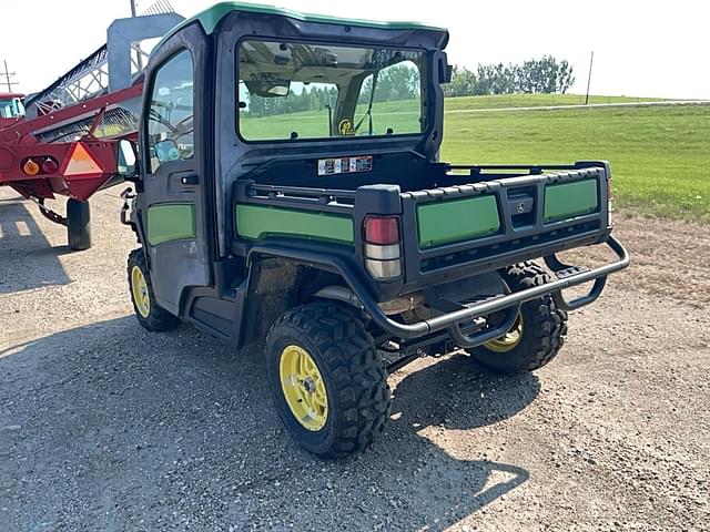 Image of John Deere XUV 835R equipment image 3